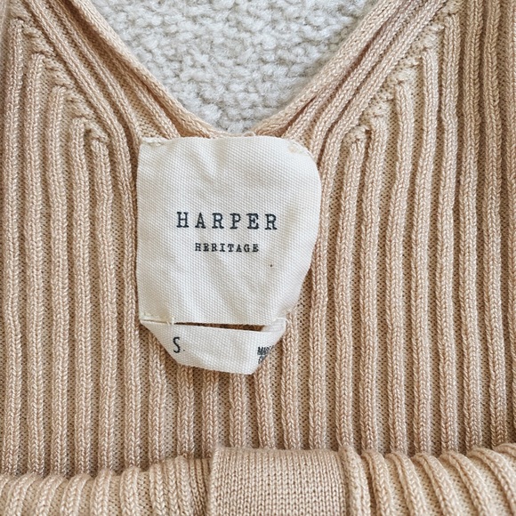 Francesca’s Button Top - Picture 2 of 4